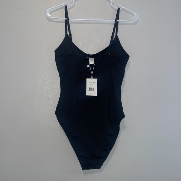 Andie The Amalfi One Piece Swimsuit In Black Size St